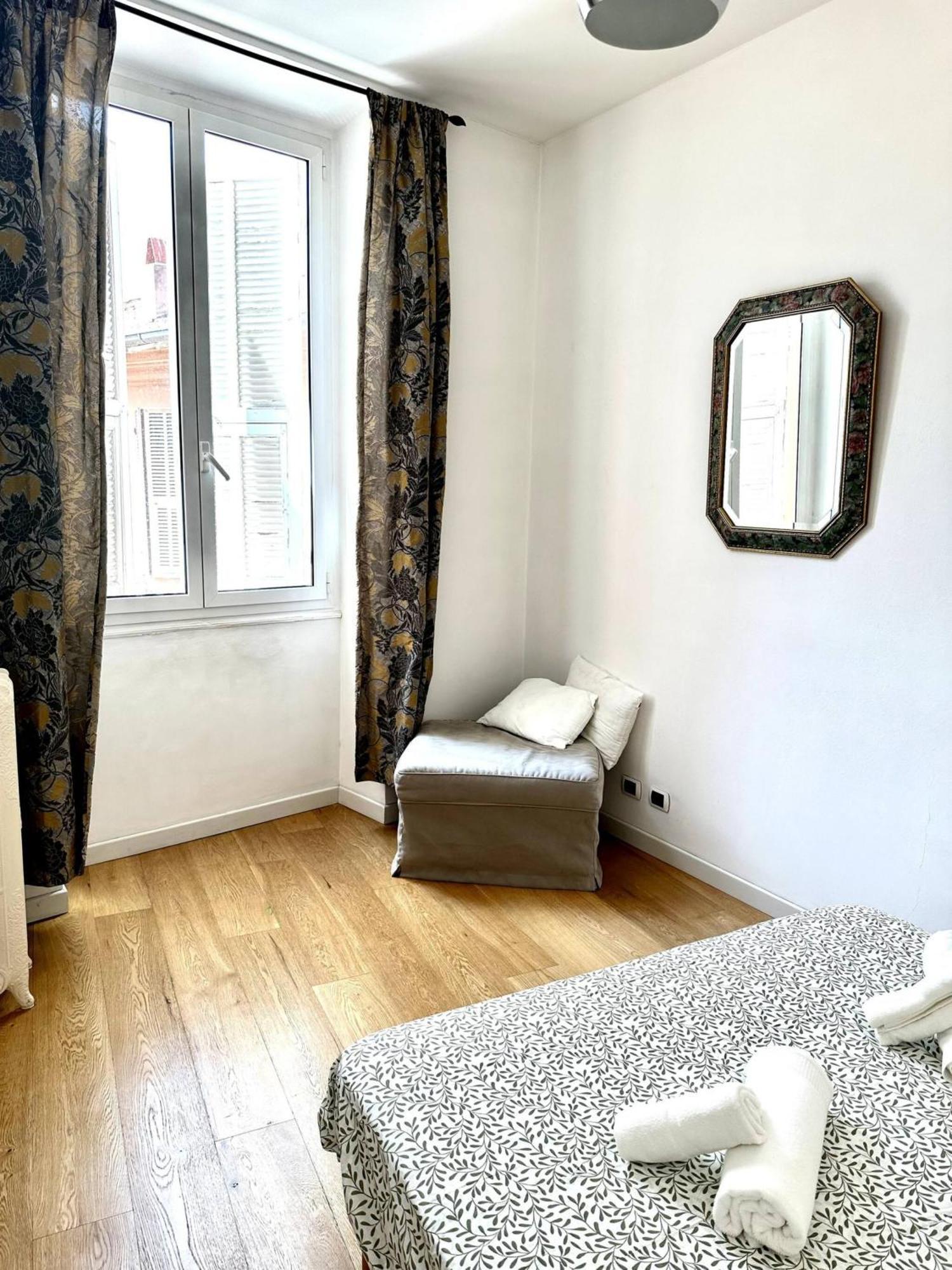 Beau 3 Pieces Vue Mer Menton Exterior photo